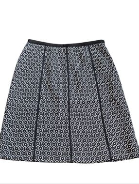 Ann Taylor Petites Black and White Floral-Print A-Line Skirt, 100% Silk, Size 0P